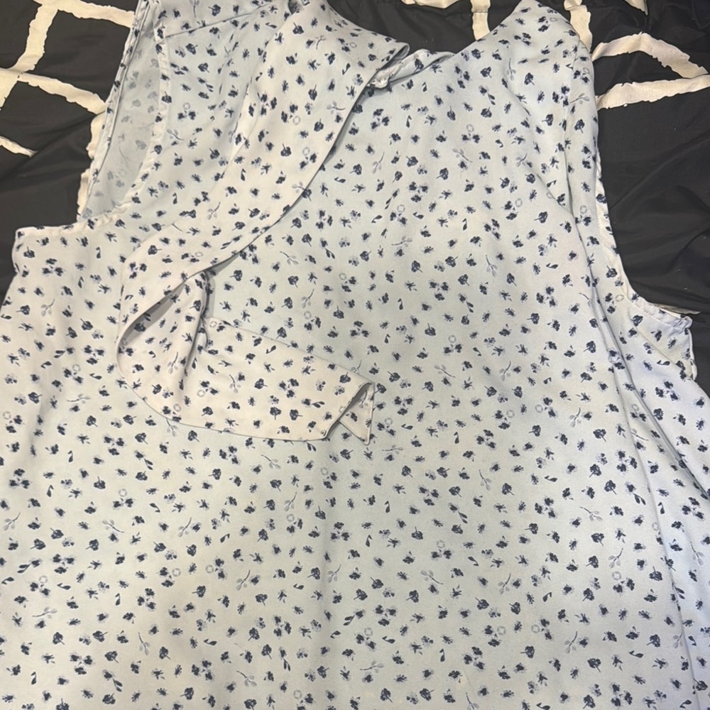 Chase Bank Lands' End Light Blue Floral Blouse